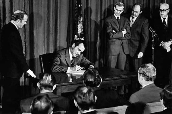 nixon_0-1024x682